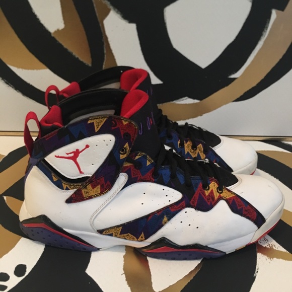 Retro 7 - Picture 2 of 3